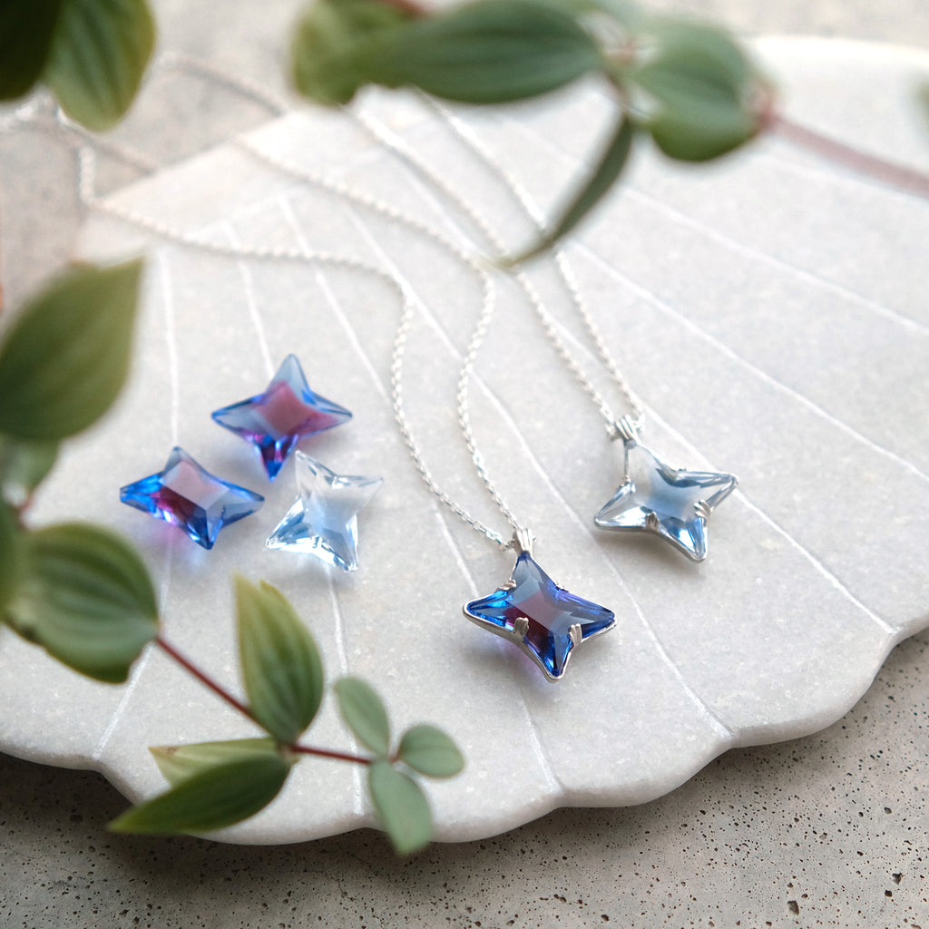 brass leaf two teir pearl necklace – leap Jewellery