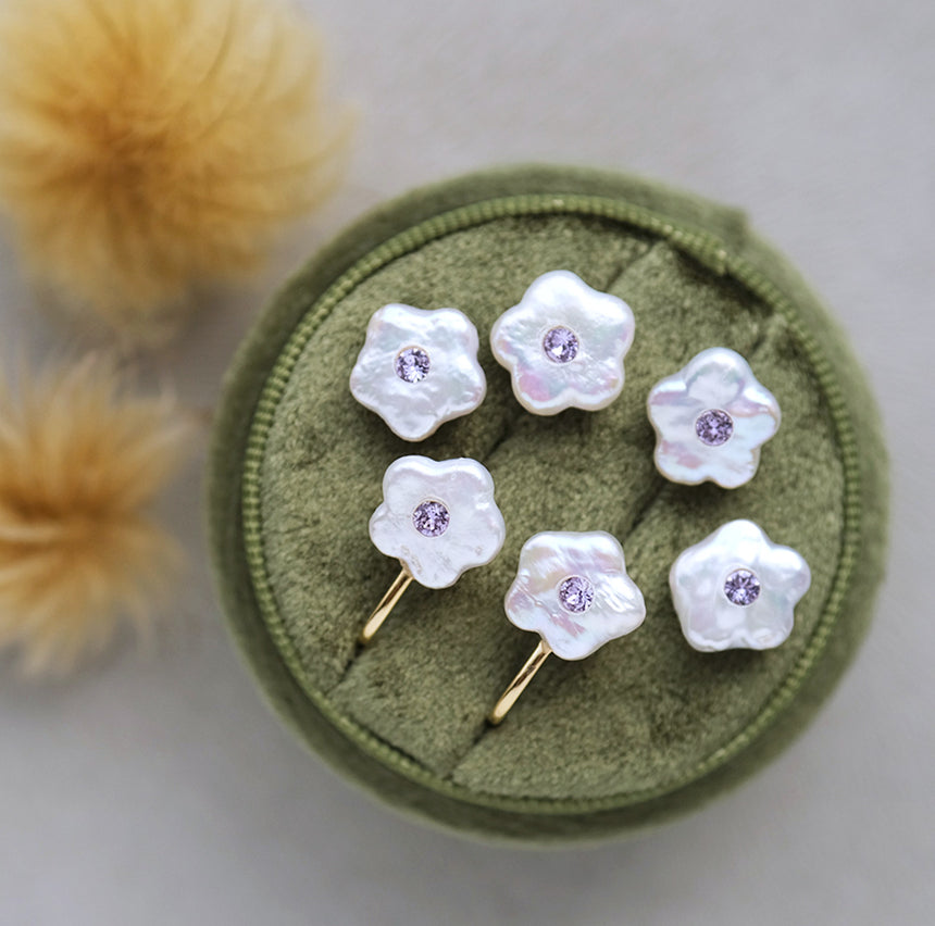 淡水パールのお花の一粒ピアス/イヤリング