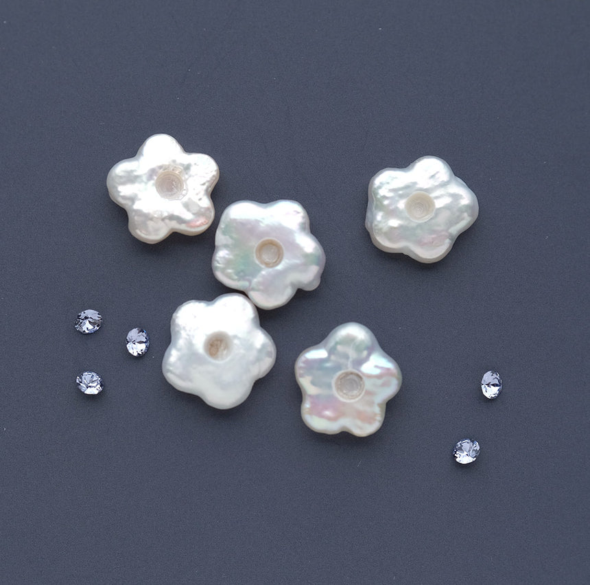 淡水パールのお花の一粒ピアス/イヤリング