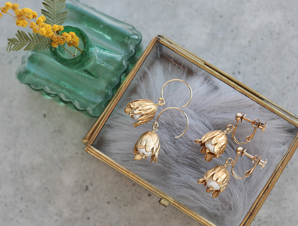 真鍮のお花のモロッカン・ピアス／イヤリング – leap Jewellery