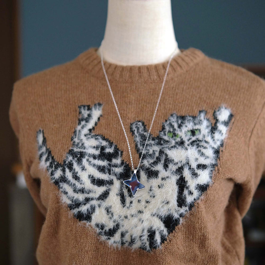 一番星が輝くヴィンテージストーンのロングネックレス