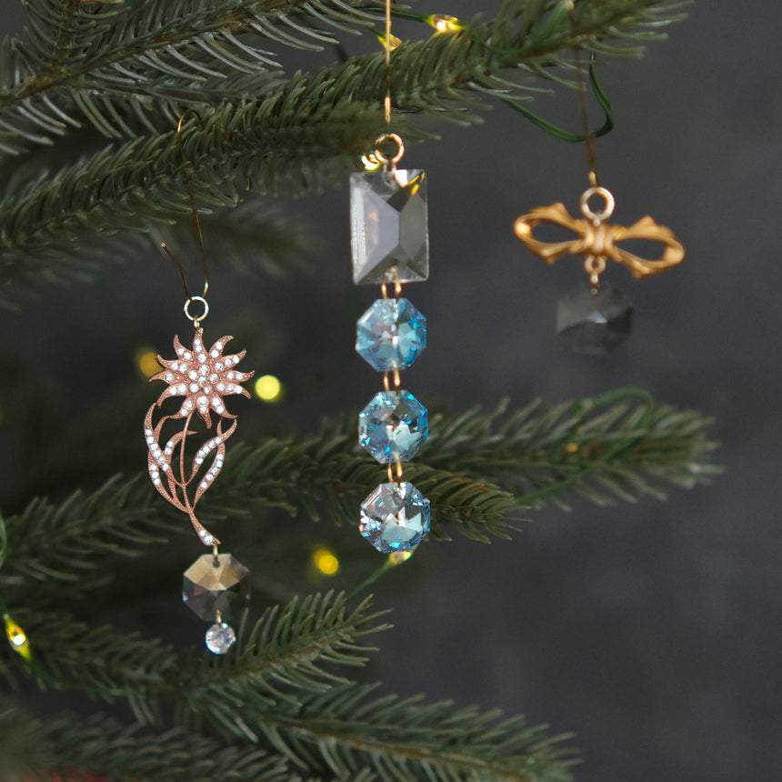 ヴィンテージ・クリスマスオーナメント：スワロ・シャンデリア