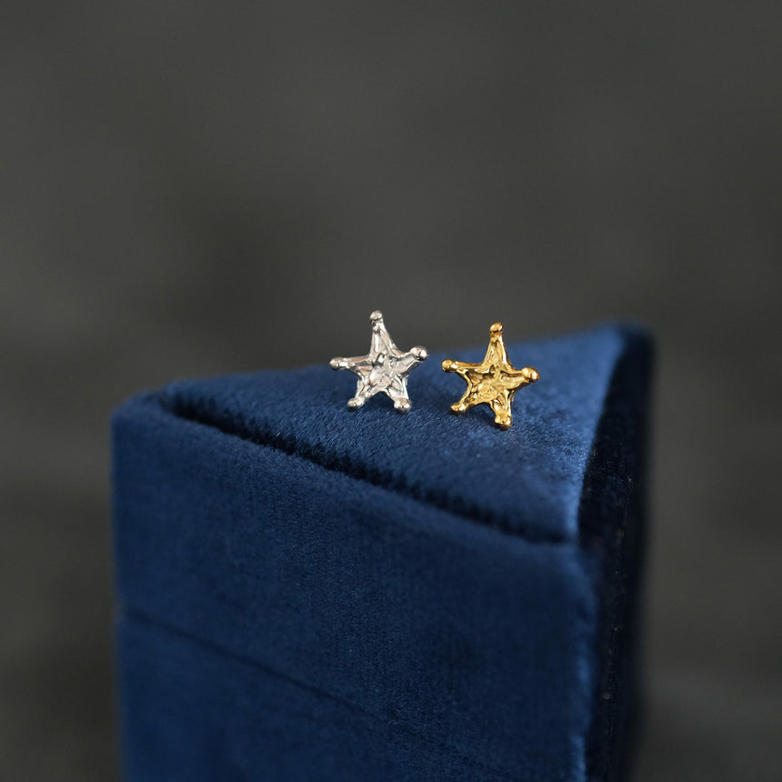 踊る星のひと粒ピアス／イヤリング